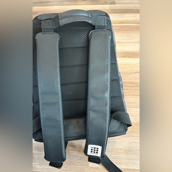 Moleskine Nomad Collection Backpack | 3 Zip Pockets Padded - Picture 9 of 15